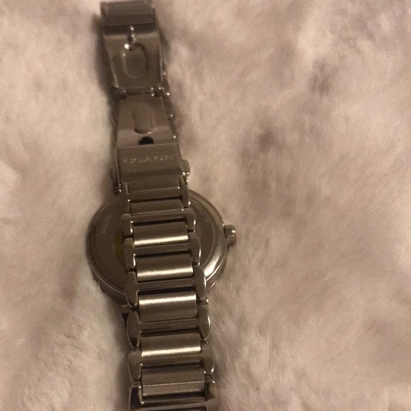 Authentic COACH stainless steel Ladies Watch - Picture 5 of 8
